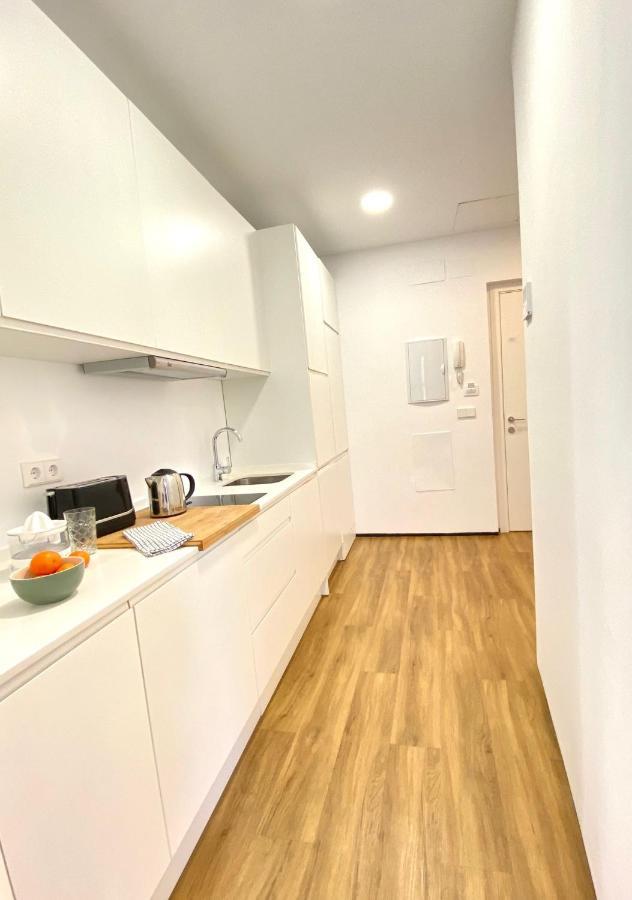 Magnificent Double Bedroom Apartment At Santa Cruz Sevilla Buitenkant foto